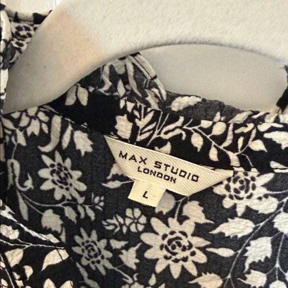 Max Studio Black and White Floral Maxi Dress - Picture 2 of 6